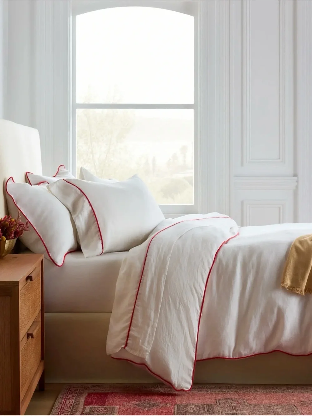 Quince WhiteDuvet Cover with Cherry Piping Trim in Full/Queen